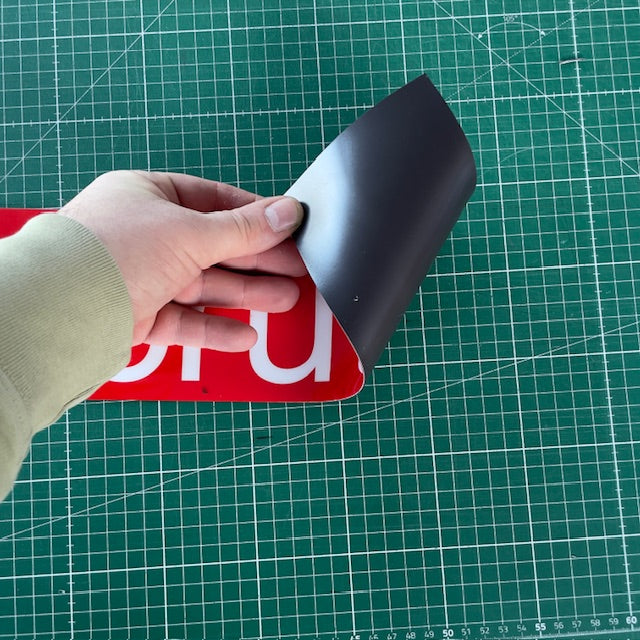 Panneau Arrêts Fréquents 50×16 cm – Sticker ou Magnétique | Signalétique Véhicule Professionnel